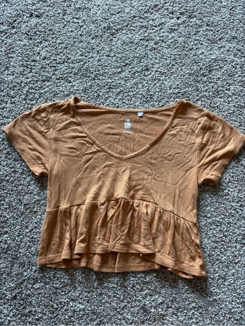 Casual Ruffle Hem V-Neck Crop Top - Auburn